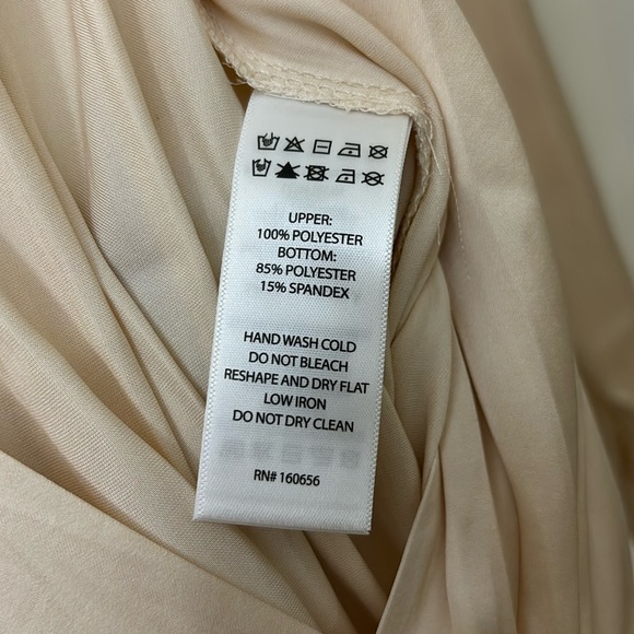 💋NWT✨Sincerely Jules✨bodysuit ✨Sz:M - Picture 8 of 11